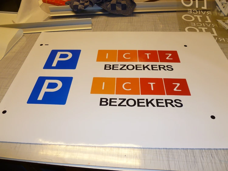 Sticker parkeerbord ingraveren.nl 